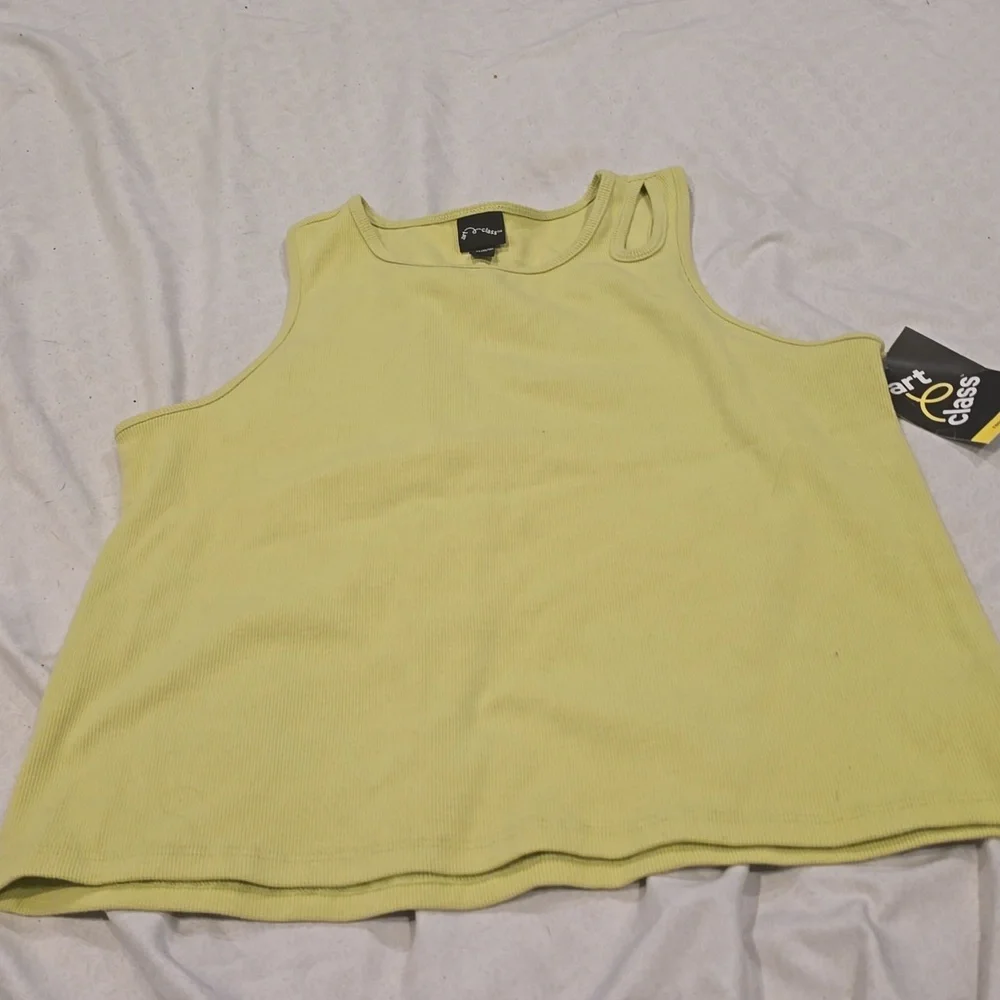 ❤️10/$13 New tank